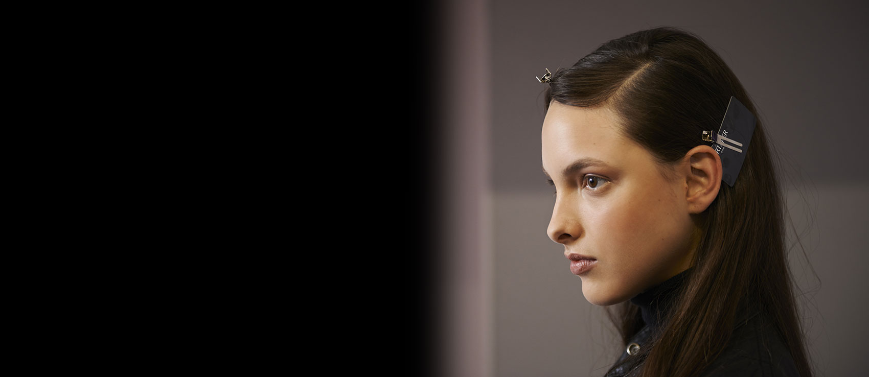 Backstage Andrew GN collection Spring-Summer 2016 René Furterer Fashion Week hair | René Furterer Backstage Andrew GN collection Spring-Summer 2016 René Furterer Fashion Week hair | René Furterer