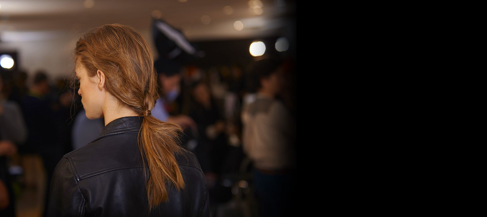 Backstage Cédric Charlier Spring-Summer 2016 collection finished look hair trends maritime | René Furterer Backstage Cédric Charlier Spring-Summer 2016 collection finished look hair trends maritime | René Furterer